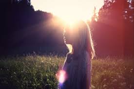 Did you noticed lens flare problems when shooting photos or videos? How To Achieve Artistic Lens Flare