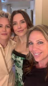 THE LOOKS. IM OBSESSED. 😍 @Sophia Bush @Ashlyn Harris #sophiabush  #ashlynharris #sophiabushedit #sophiabushandashlynharris #brookedavis  #brookedavisedit #onetreehill #erinlindsay #peytonsawyer ...