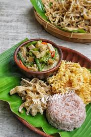 Supaya tidak bosan, intip 5 resep sayur lodeh yang penuh variasi berikut ini! Diah Didi S Kitchen Lodeh Campur Putihan