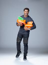 Let's have a look at his family, personal life, career, achievements, childhood, net worth and some fun facts. Seattle Seahawks Quarterback Russell Wilson Returns As Host Of Nickelodeon S Kids Choice Sports 2016 Sunday July 17 At 8 P M Et Pt Business Wire