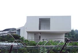 There are many great variations on butterfly house plans but the great thing about them is that all of the variations are easy to build and can make a great craft project for a free afternoon. Butterfly House Is Eco Chic And Affordable