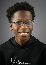 Luz Alverio's Instagram, Twitter & Facebook