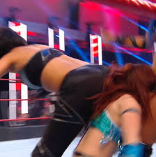 Bayley stinkface Kairi Sane : rBayleyBooty