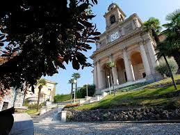 Im mittelalter gehörte mendrisio mit seinen drei burgen zum einflussbereich der stadt como. Mendrisio Ticino Ch