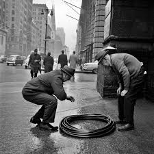 Street 4 Gallery Of Photos Taken By The Photographer Vivian Maier One Of Multiple Galleries On The Offici Vivian Maier Vivian Maier Street Photographer Maier