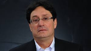 La gran amenaza existencial para la democracia en Colombia es Venezuela":  Francisco Santos