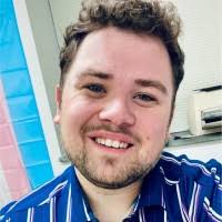 200+ perfiles de «Disbro»