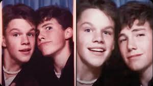 Ben Affleck and Matt Damon wearing matching puka necklaces, aged 16 and 15.  (1980s) : r/OldSchoolCool