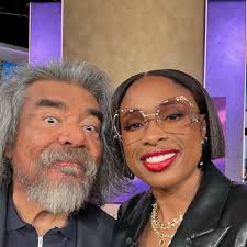 JHud Surprises a Deserving Teacher & Her Family with a Trip to Mexico!