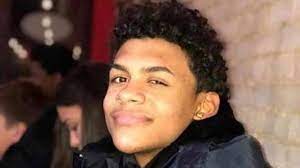 Latest on utep miners wide receiver lucas flores including news, stats, videos, highlights and more on espn. Lesandro Junior Guzman Feliz El Dominicano De 15 Anos Asesinado A Machetazos En El Bronx Cuya Muerte Estremece A Estados Unidos Bbc News Mundo