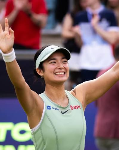 That feeling when you beat the World No. 2. 💪🔥 @alex.eala Photos by: WTA