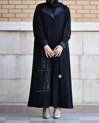 Pin By Howraa Alkinani On ملابس In 2020 Fashion Abaya Fashion Vogue Fashion