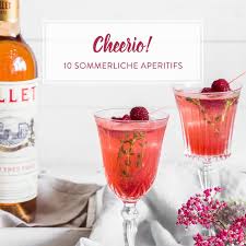 Du Suchst Einen Sommerlichen Aperitif Dann Mixe Dir Eine Schnelle Und Unglaublich Leckere Himbeer Bowle Mit Lillet Frisch Aperitif Aperitif Rezepte Himbeeren
