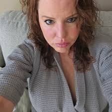 Sarah Luke's Instagram, Twitter & Facebook