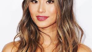 Mix each of the colour cremes, 63 light golden brown and 50 medium natural brown , with their developer bottles. 25 Stunning Medium Brown Hair Colors For Every Skin Tone