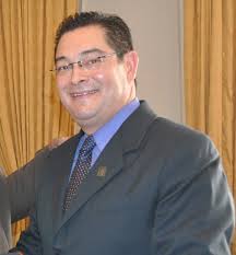 Revista Nuevos Criterios: Rector de la UJED, Luis Tomás Castro  Hidalgo,galardonado con