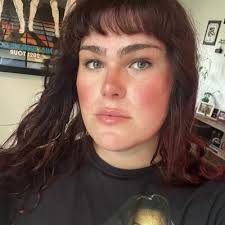 Ashley Oman (@AshTheOman)