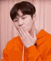 We regularly add new gif animations about and. Seonho Kim Seon Ho Gif Seonho Kimseonho Kimseonhokiss Discover Share Gifs