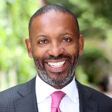 UE Honors Joe Tucker With Distinguished Counsel Award