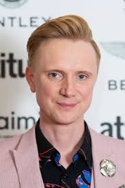 BBC Radio 2 star addresses absence from show after 'rapid downward spiral  of wellness'