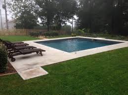 Piscine Carre Liner Couleur Gris Anthracite Terrasse En Beton Lisse Terrasse Beton Piscine Liner Gris