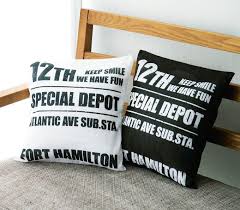 簡単 スタイリッシュな手ぬぐいで作れるクッションカバーの作り方 布小物 ぬくもり クッションカバー 手ぬぐい 簡単 スタイリッシュ ミニクッション 100均 初心者さんにおすすめ簡単レシピ 手作り 作り方 ハンドメイド 手芸 nukumore クッション