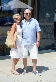 Miroslav donutil už od detstva trpí epilepsiou. Foto Miroslav Donutil S Manzelkou V Karlovych Varech