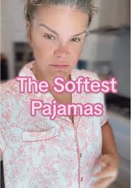 Cozy Earth Silk Pajamas