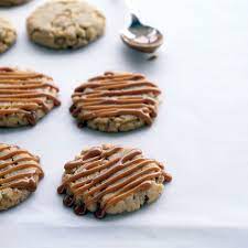 Cashew Caramel Cookies Recipe Recipe Cookie Recipes Desserts Sweet Cookies