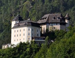 Das ambiente eines schönen, alten schlosses, kombiniert mit so manchem, inzwischen zur selbstverständlichkeit gewordenen modernen komfort: Schloss Klaus Austria Wandern Und Reisen Sonstiges