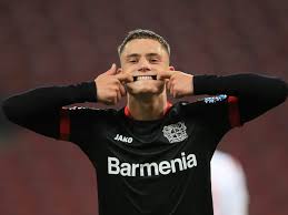 Sag uns bitte kurz, in welchem ort du suchst. Koln Bayer 0 4 Leverkusen Nach Souveranem Derbysieg Weiter An Der Spitze