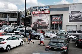 33003 michigan ave wayne, mi 48184. Banks Pull Back On Car Loans As Used Auto Prices Plummet Wsj