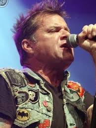 Junkyard singer David Roach dies aged 59 after aggressive cancer battle