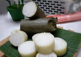 Selain itu aroma daun pisang yang menempel, membuat lontong terasa lebih segar dan lezat. Resep Lontong Kenyal Anti Ribet Oleh Tri Yunianti Cookpad