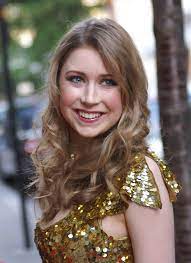 No matter what style you're looking for, daniel's home center can help bring beauty to your bedroom. Hayley Westenra Wikipedia