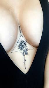 Geometric Triangle Arrow Realistic Rose Sternum Tattoo Ideas For Women Meaningful Unique Floral Flower Underboo Unterbrust Tattoo Sternum Tattoo Tattoo Ideen