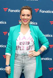 Alyssa jayne milano (born december 19, 1972) is an american actress, producer, singer, author, and activist. Alyssa Milano Positive For Covid 19 Antibodies Please Take Care
