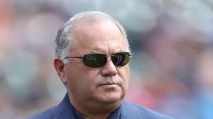 Stop defending Al Avila : r/motorcitykitties