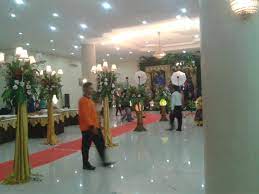 Daftar alamat sewa gedung pernikahan di jakarta barat bagi kamu yang akan melangsungkan resepsi pernikahan di gedung terdekat sekitar jakarta barat seperti gedung pernikahan di palmerah, cengkareng, kembangan, petamburan, grogol, kalideres, kebon jeruk, taman sari, dll 1. Gedung Pernikahan Cengkareng Yuni Fitria Anjani