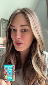 Lanzamiento del libro 'The Convenience Store by the Sea'