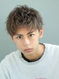 平野紫耀 風 サラマッシュ メンズ 髪型 lipps 原宿 mens hairstyle メンズ ヘアスタイル メンズ ヘアスタイル メンズ ヘアスタイル ツーブロック マッシュ メンズ