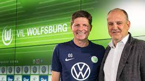 Vfl wolfsburgs trainer oliver glasner im porträt: Der Neue Trainer Ist Da Das Hat Oliver Glasner Mit Dem Vfl Wolfsburg Vor Sportbuzzer De
