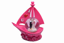 Such a great gift idea. Valentine Special Beautiful Red Couple Fort Dome Showpiece Gift For Birthday Anniversary Valentine Day Craft à¤µ à¤² à¤Ÿ à¤‡à¤¨ à¤‰à¤ªà¤¹ à¤° Hadya New Delhi Id 20221060873