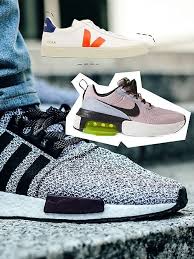 Numero 1 Partout Dans Le Monde Les Baskets Sont De Loin Les Chaussures Les Plus Portees Ce N Est Pas Vraiment Une S Chaussure Sport Baskets Placard Chaussure