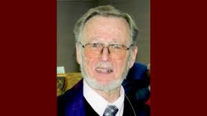 Robert Kneeland's Instagram, Twitter & Facebook