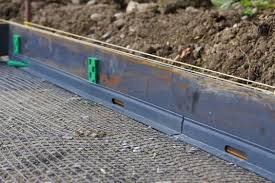 Geringe Hohe Des Flachstahlbandes Dank Steinfix Stahl In 2020 Gemuseanbau Rohbau Gartenbau