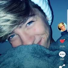 Riley, Cash Baker HD phone wallpaper