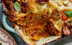 John Bishop Veggie Lasagne Using Jane S Recipe On Jamie And Jimmy S Friday Night Feast Vegetarian Lasagne Recipes Lasagna Recipe Jamie Oliver