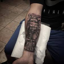 The most common tattoos bandana material is cotton. Skull With Bandana Tattoo