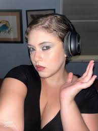 Meet Isabelle: Your Go-To Makeup Artist for Inspiring Looks